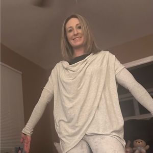 Athleta Light Grey Sweater SO UNIQUE